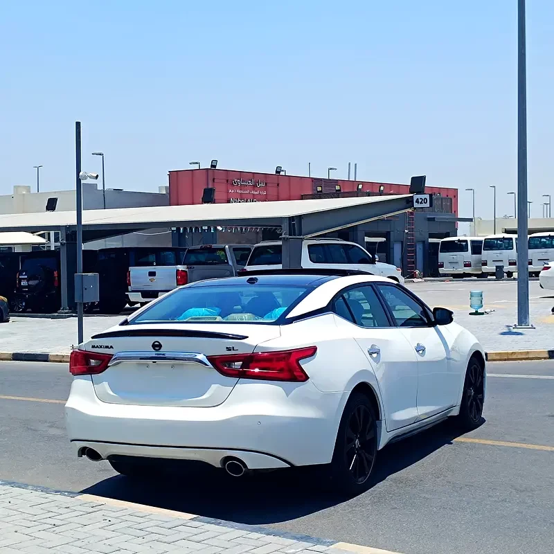 Nissan Maxima