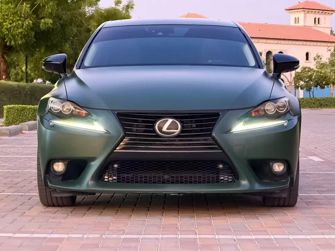 Lexus IS-Series