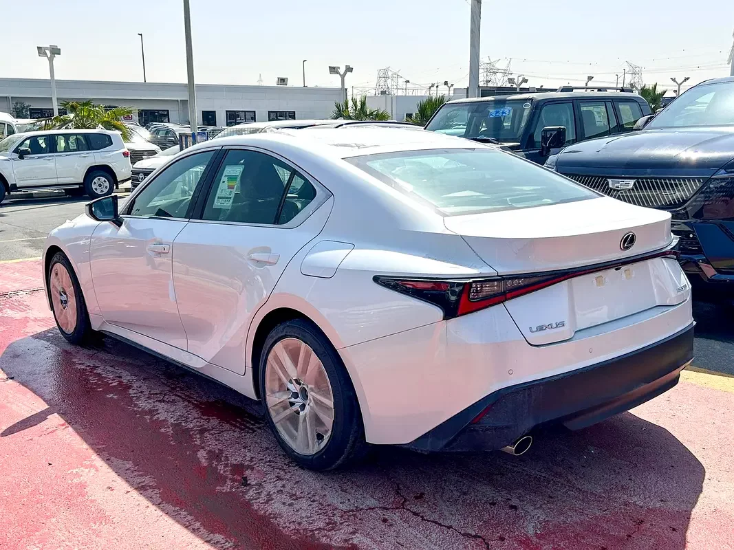Lexus IS-Series