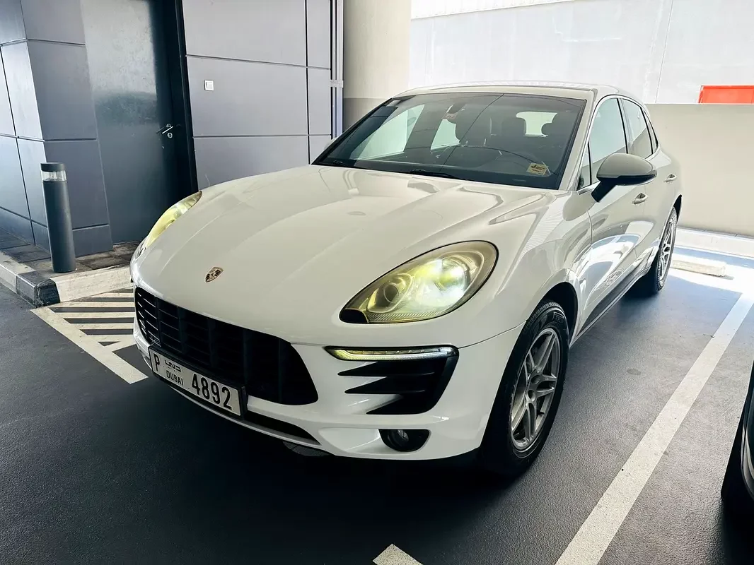 Porsche Macan, 2015 — купить с доставкой из ОАЭ