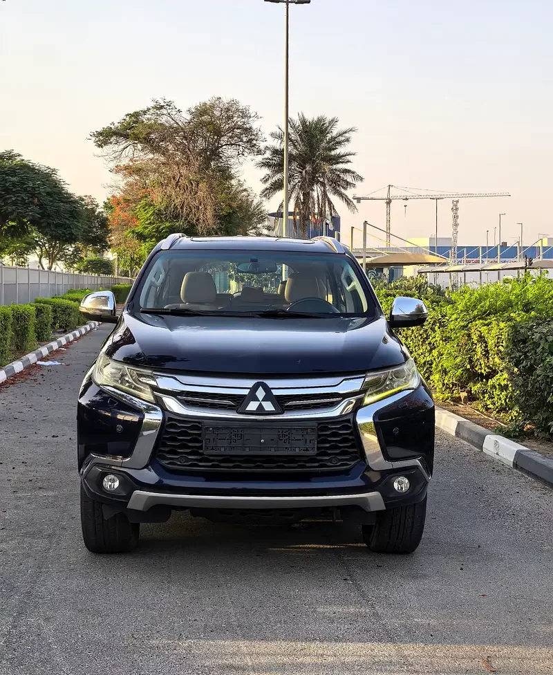 Mitsubishi Montero Sport, 2016 — купить с доставкой из ОАЭ