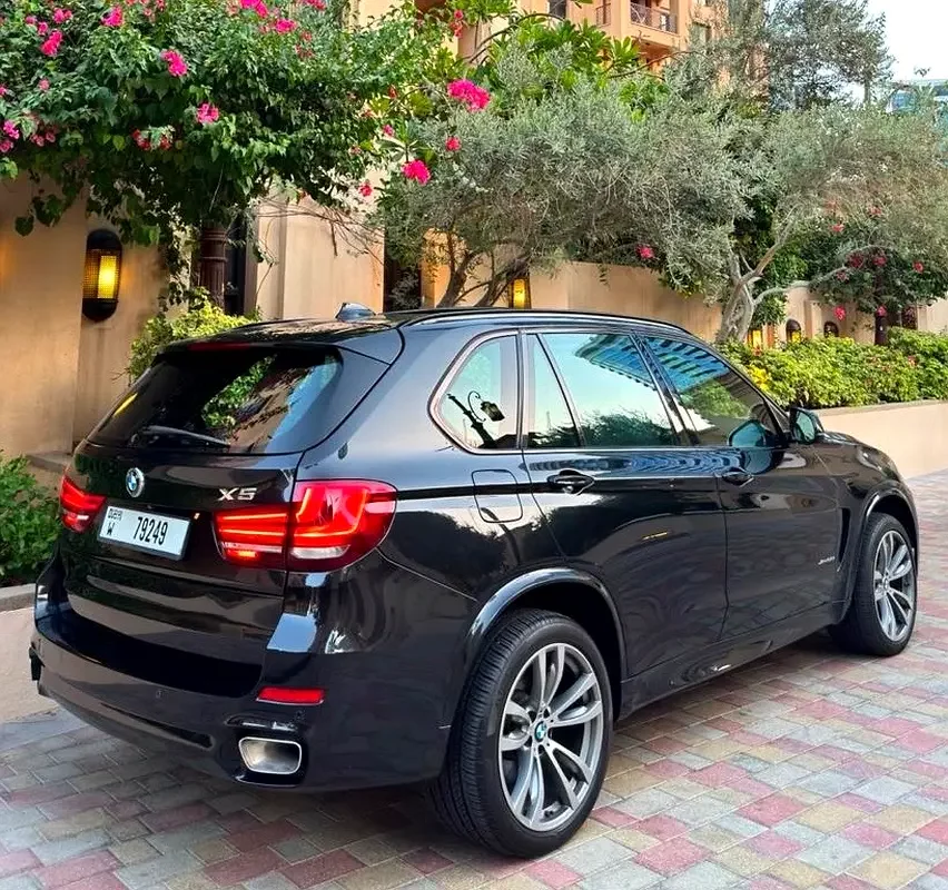 BMW X5, 2017 — купить с доставкой из ОАЭ
