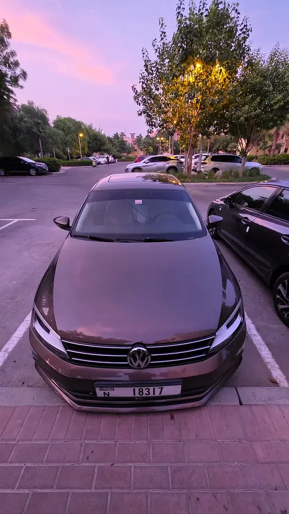 Volkswagen Jetta, 2015 — купить с доставкой из ОАЭ