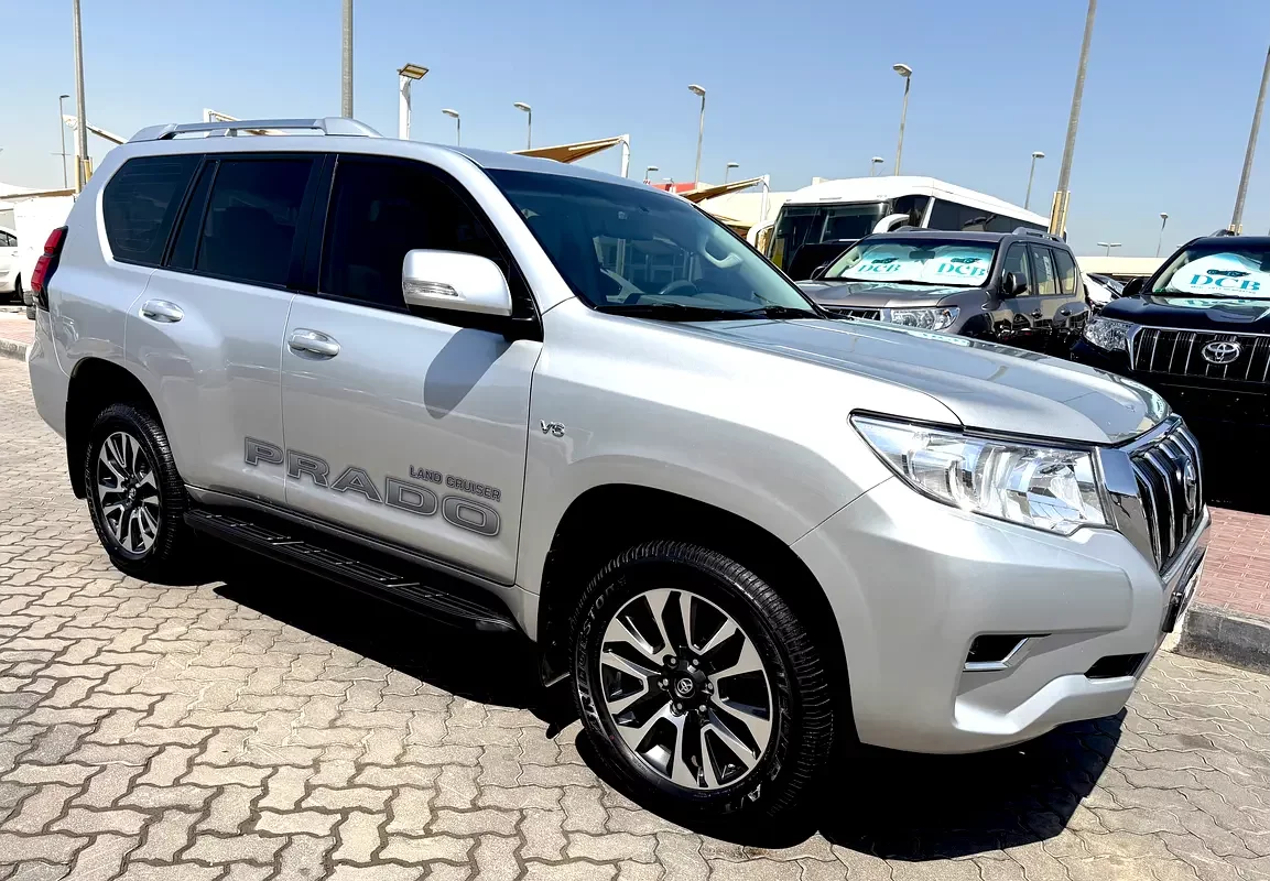 Toyota Prado, 2023 — купить с доставкой из ОАЭ