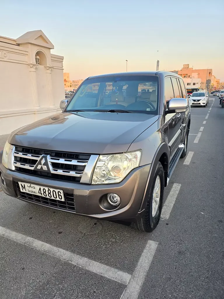 Mitsubishi Pajero, 2012 — купить с доставкой из ОАЭ