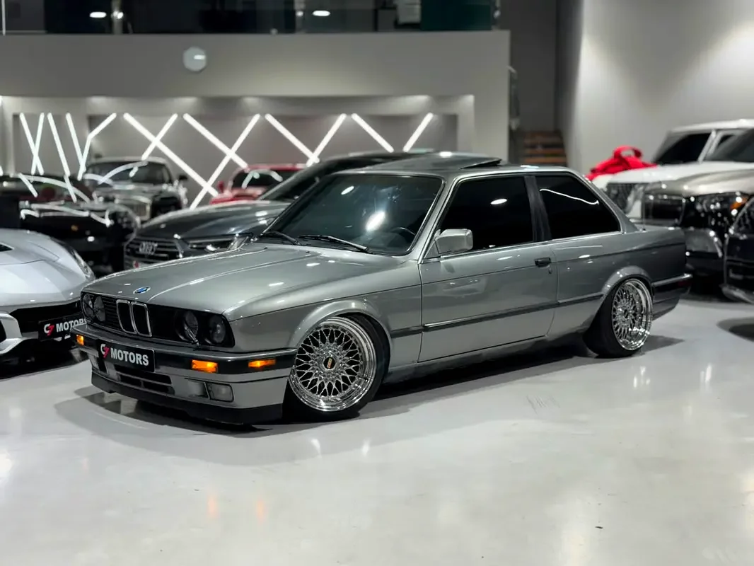 BMW 3-Series, 1989 — купить с доставкой из ОАЭ