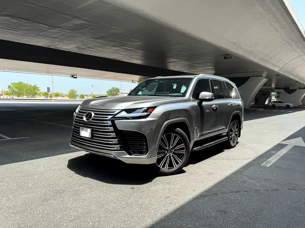 Lexus LX-Series, 2025 — купить с доставкой из ОАЭ