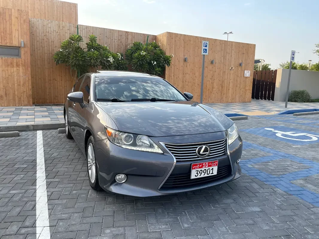 Lexus IS-Series, 2013 — купить с доставкой из ОАЭ