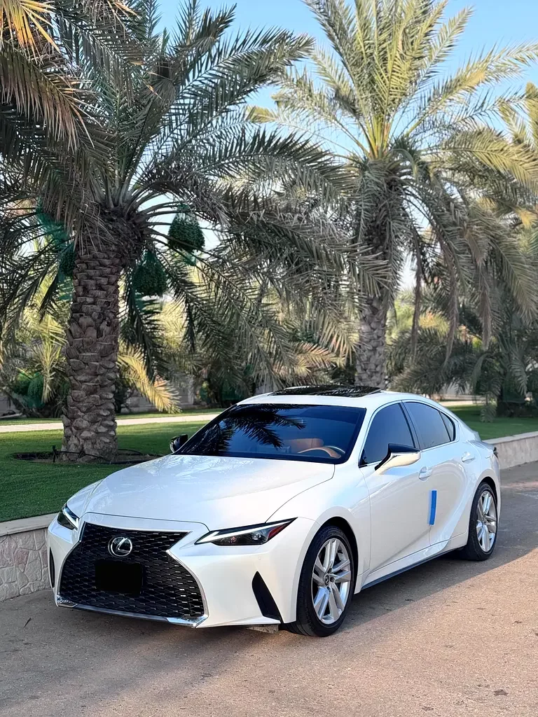 Lexus IS-Series, 2024 — купить с доставкой из ОАЭ