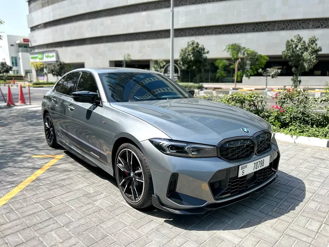 BMW 3-Series, 2024 — купить с доставкой из ОАЭ