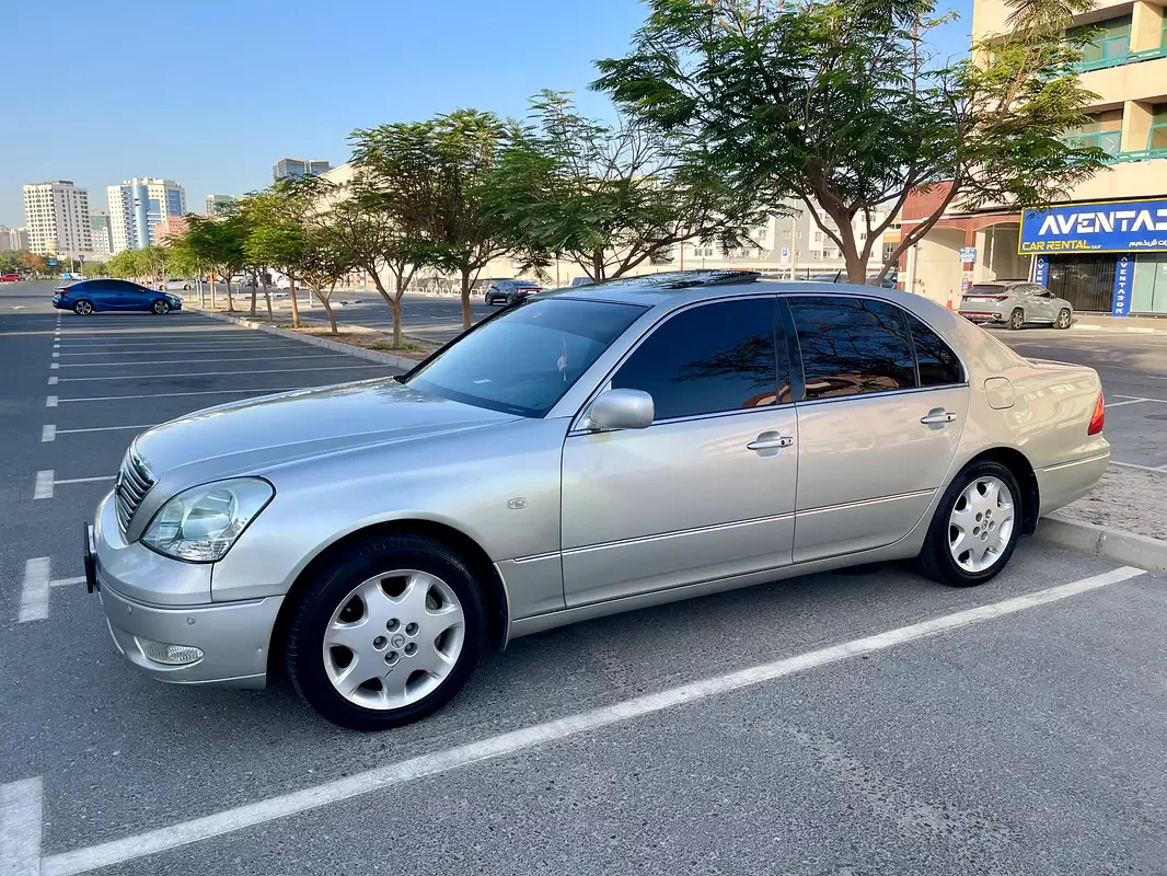 Lexus LS-Series, 2002 — купить с доставкой из ОАЭ