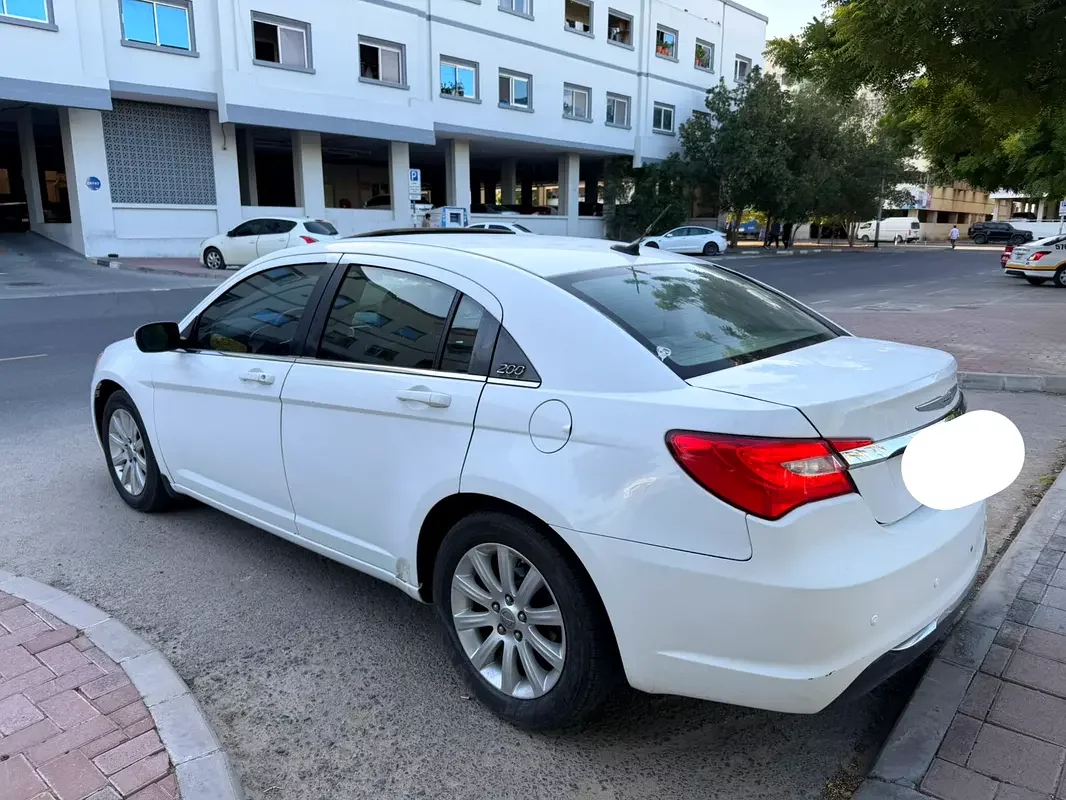 Chrysler 200