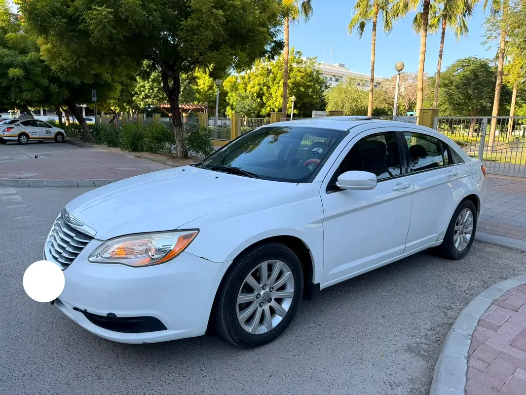 Chrysler 200/200C EV