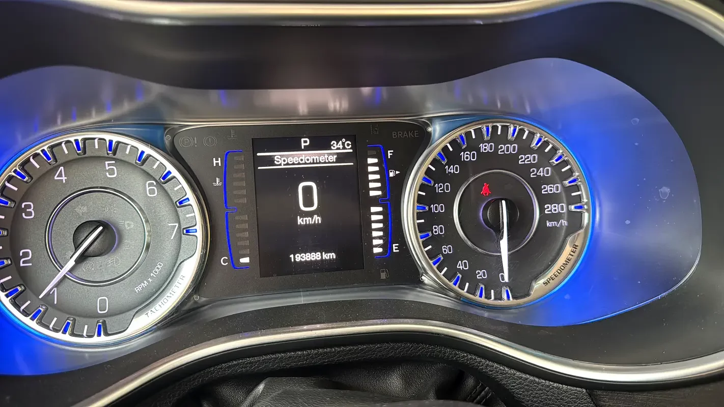 Chrysler 200