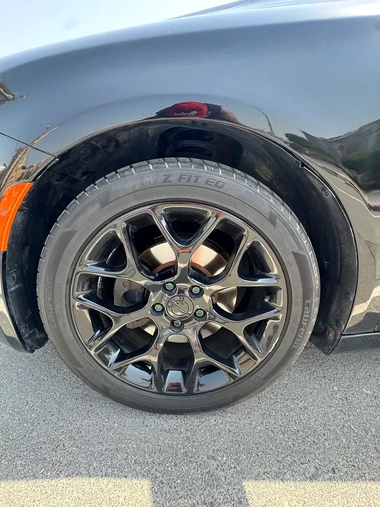 Chrysler 200