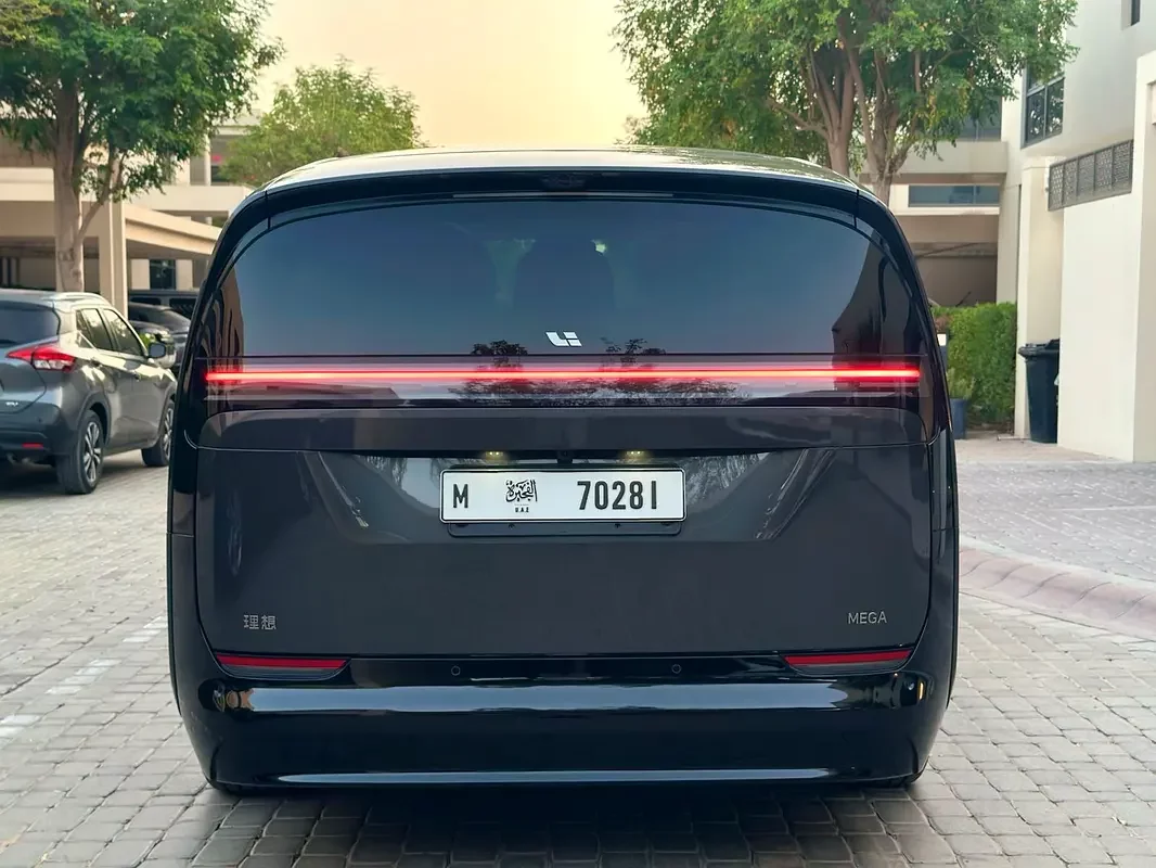 Li Auto Mega