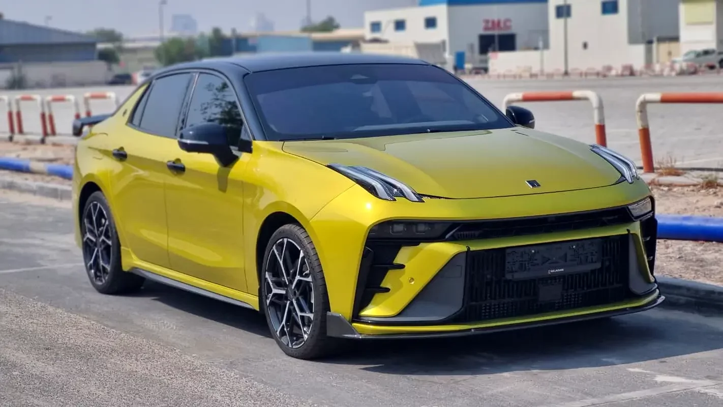 Lynk & Co 03+