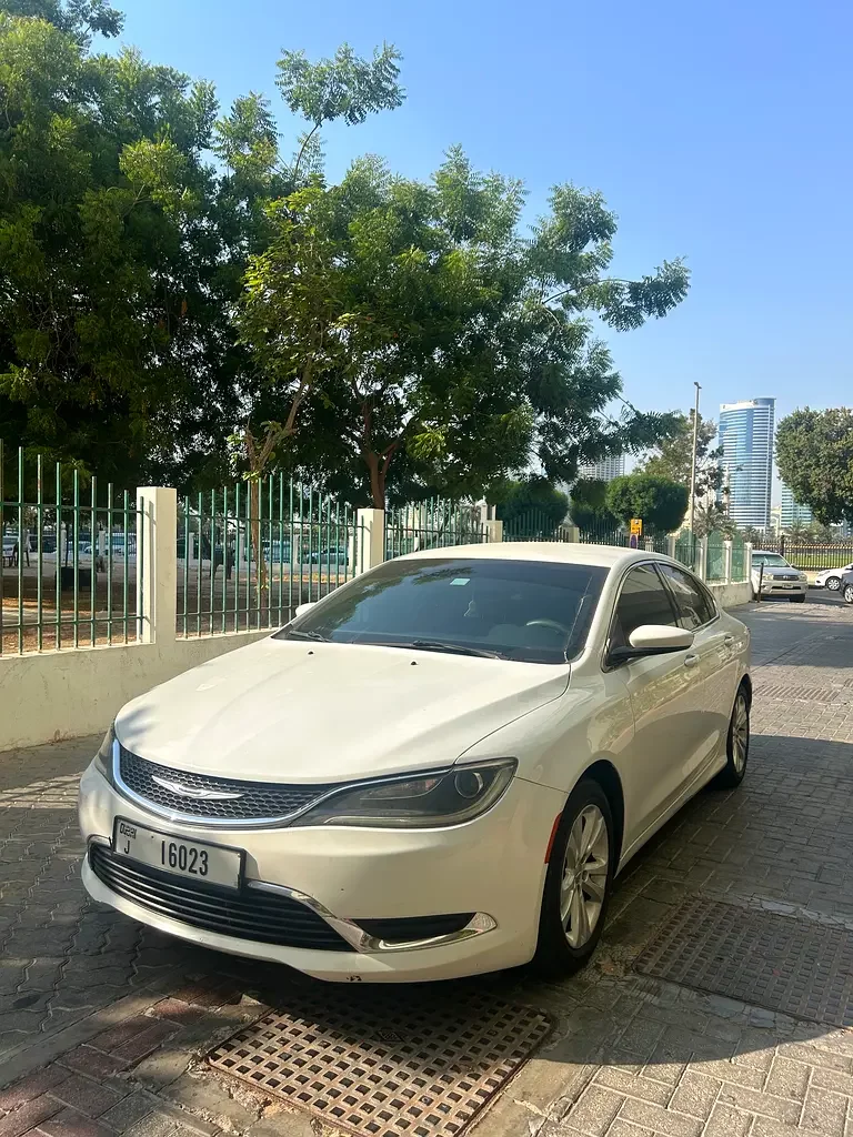 Chrysler 200