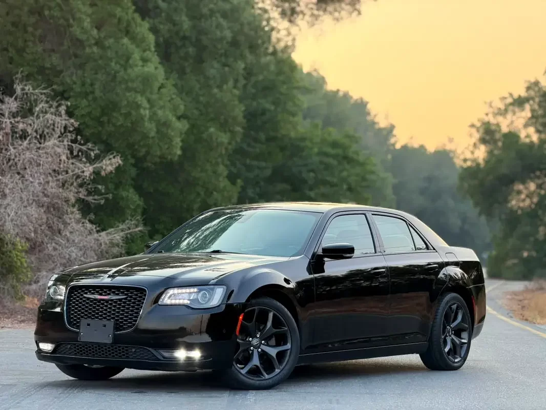 Chrysler 300S