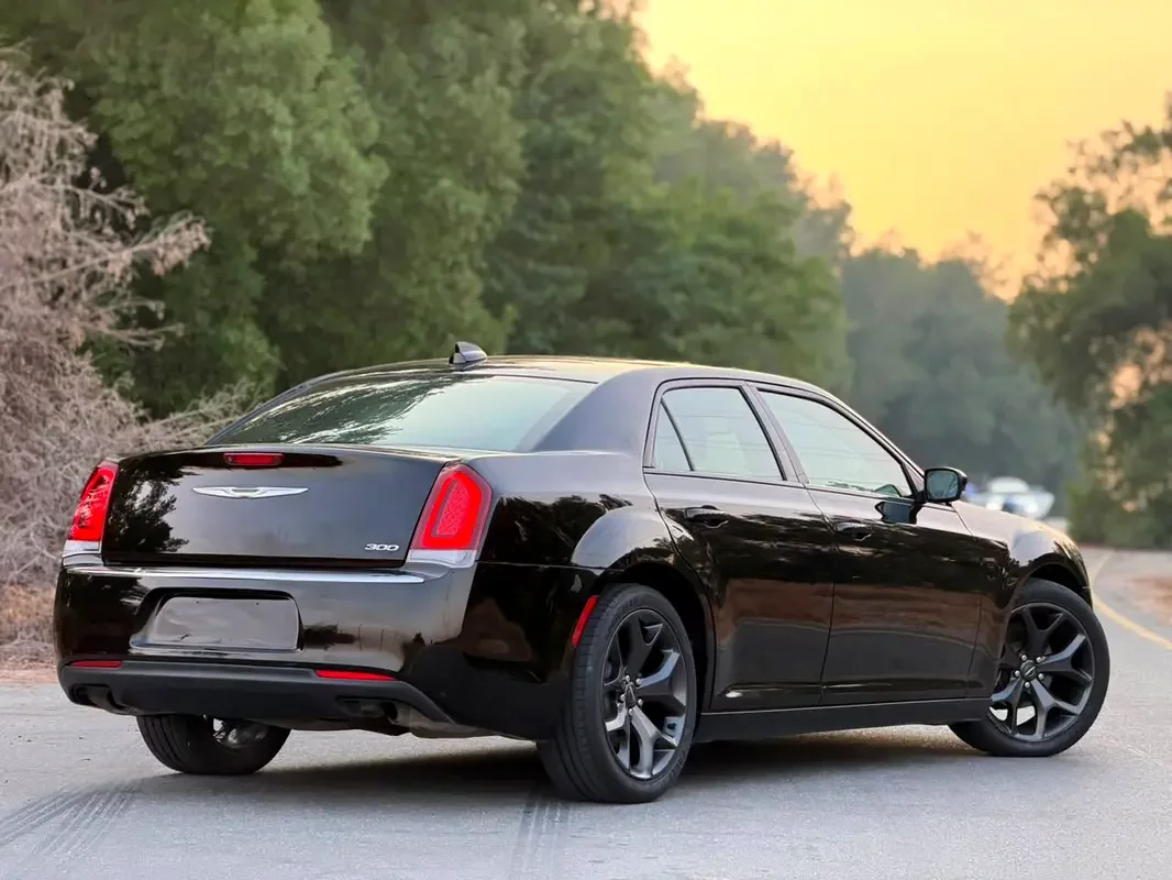 Chrysler 300S