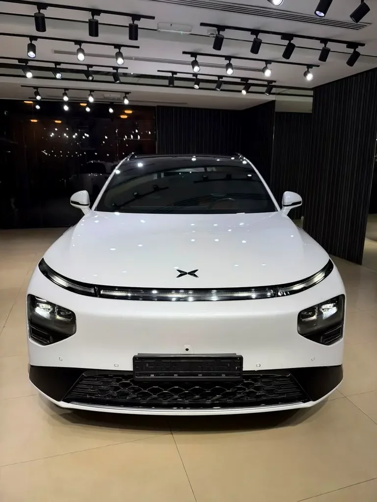 XPeng G9