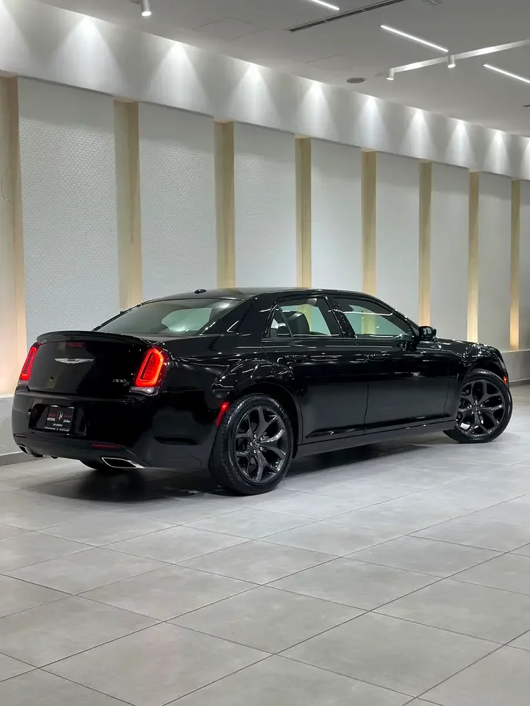 Chrysler 300S