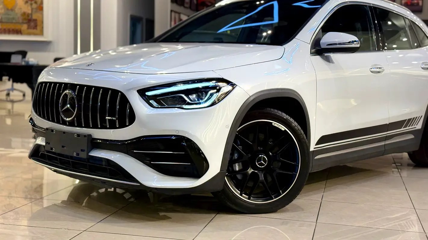 Mercedes-Benz GLA-Class