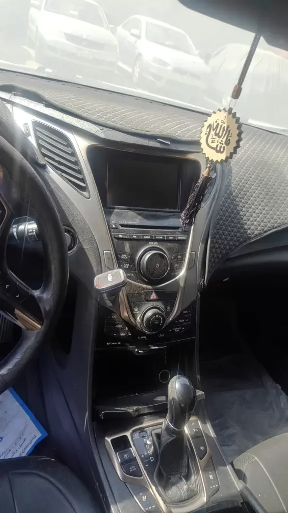 Hyundai Azera