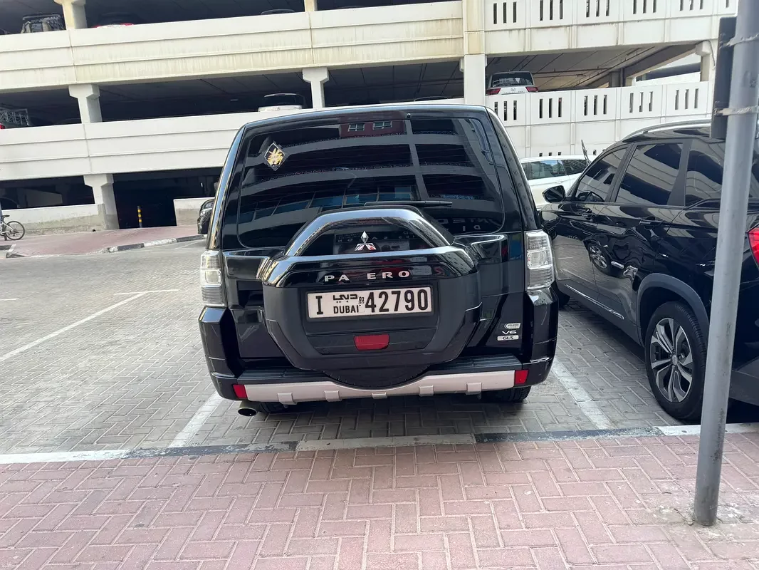 Mitsubishi Pajero, 2016 — купить с доставкой из ОАЭ