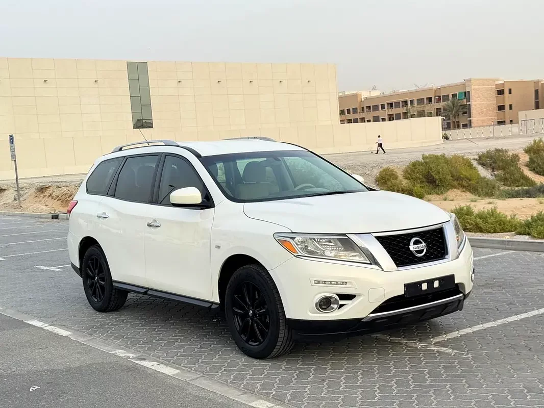 Nissan Pathfinder, 2014 — купить с доставкой из ОАЭ