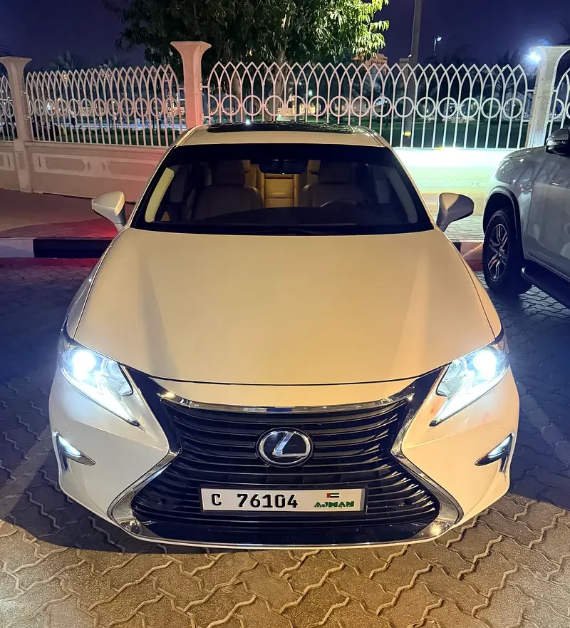 Lexus ES-Series, 2017 — купить с доставкой из ОАЭ