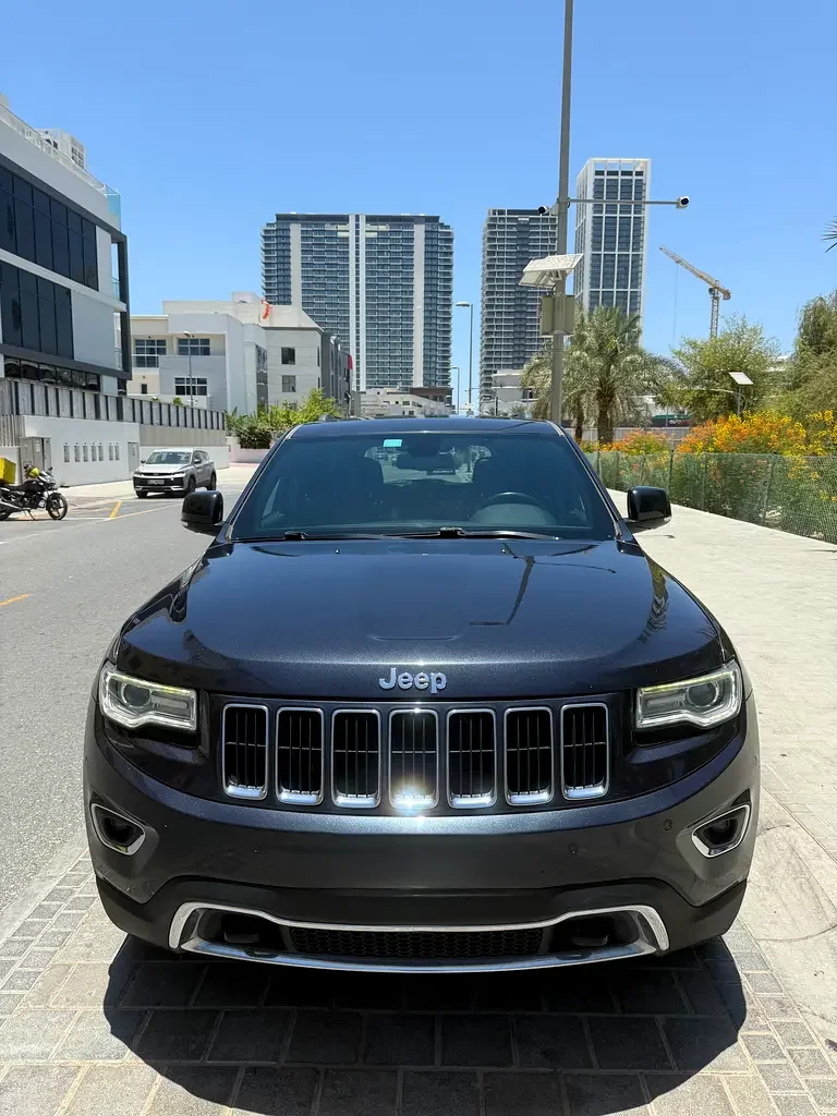 Jeep Grand Cherokee, 2015 — купить с доставкой из ОАЭ