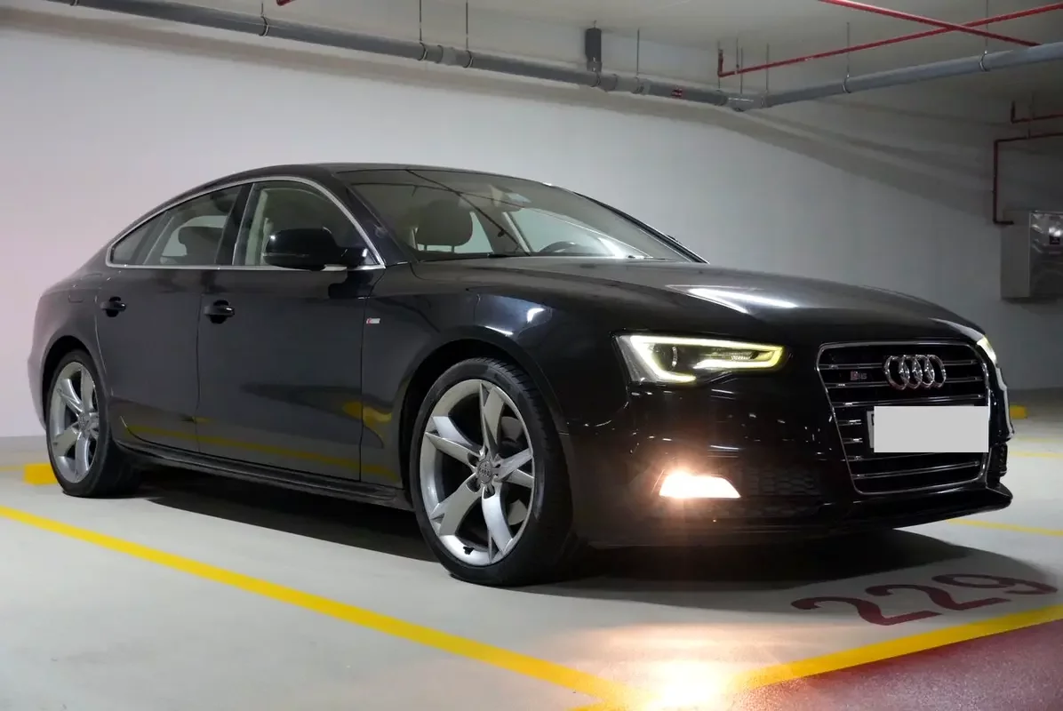 Audi A5, 2015 — купить с доставкой из ОАЭ