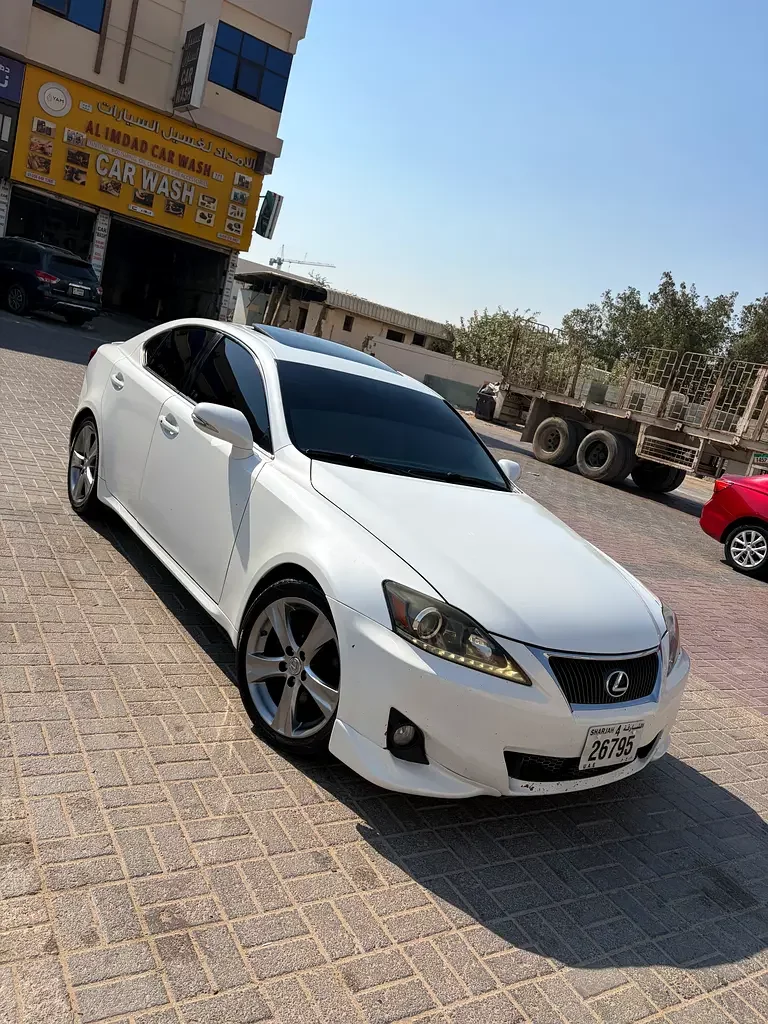 Lexus IS-Series, 2009 — купить с доставкой из ОАЭ