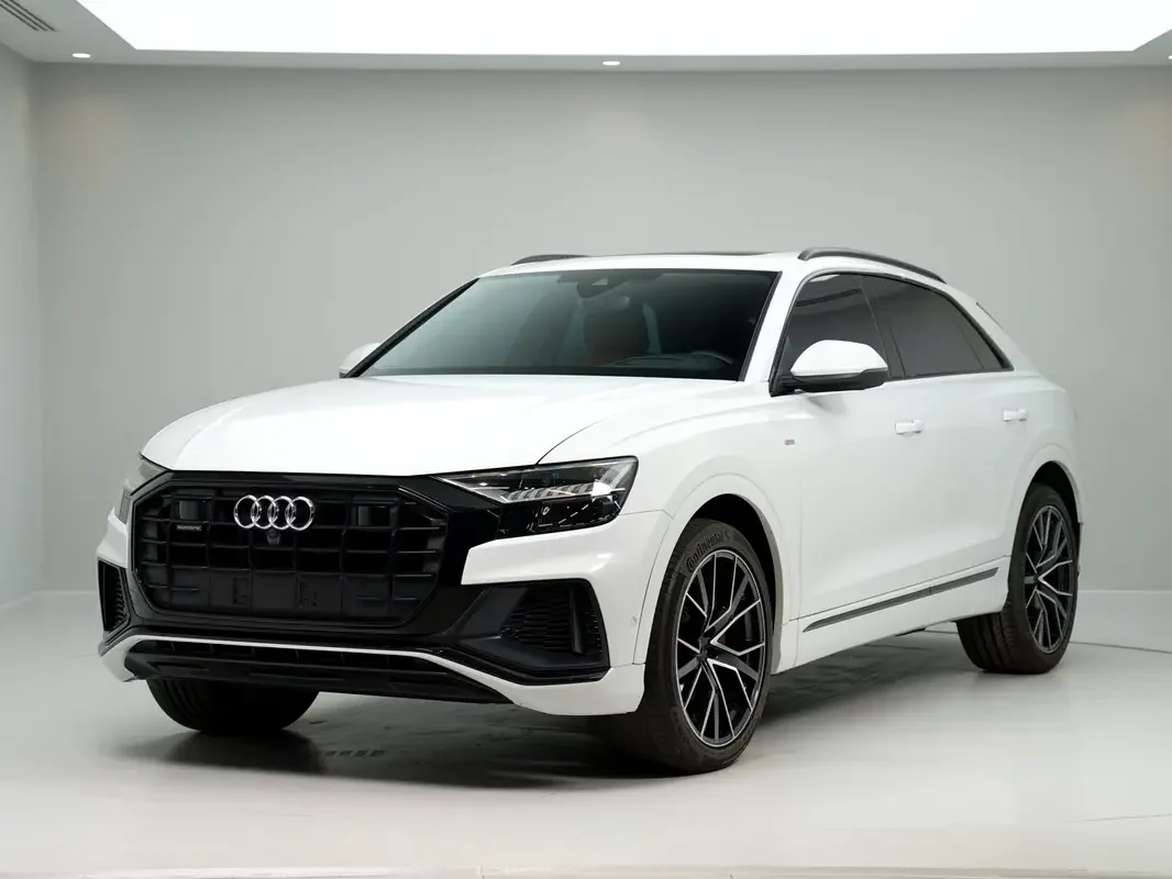 Audi Q8, 2022 — купить с доставкой из ОАЭ