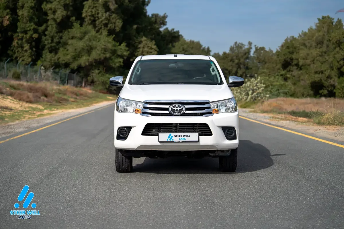 Toyota Hilux, 2022 — купить с доставкой из ОАЭ