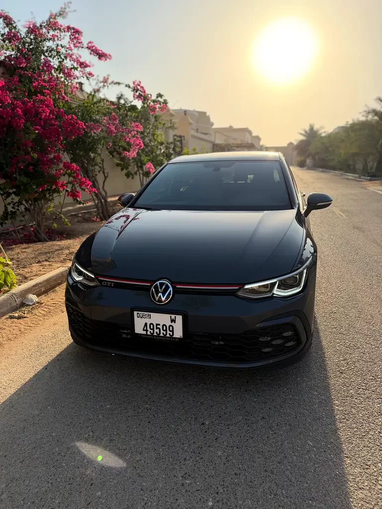 Volkswagen Golf, 2023 — купить с доставкой из ОАЭ