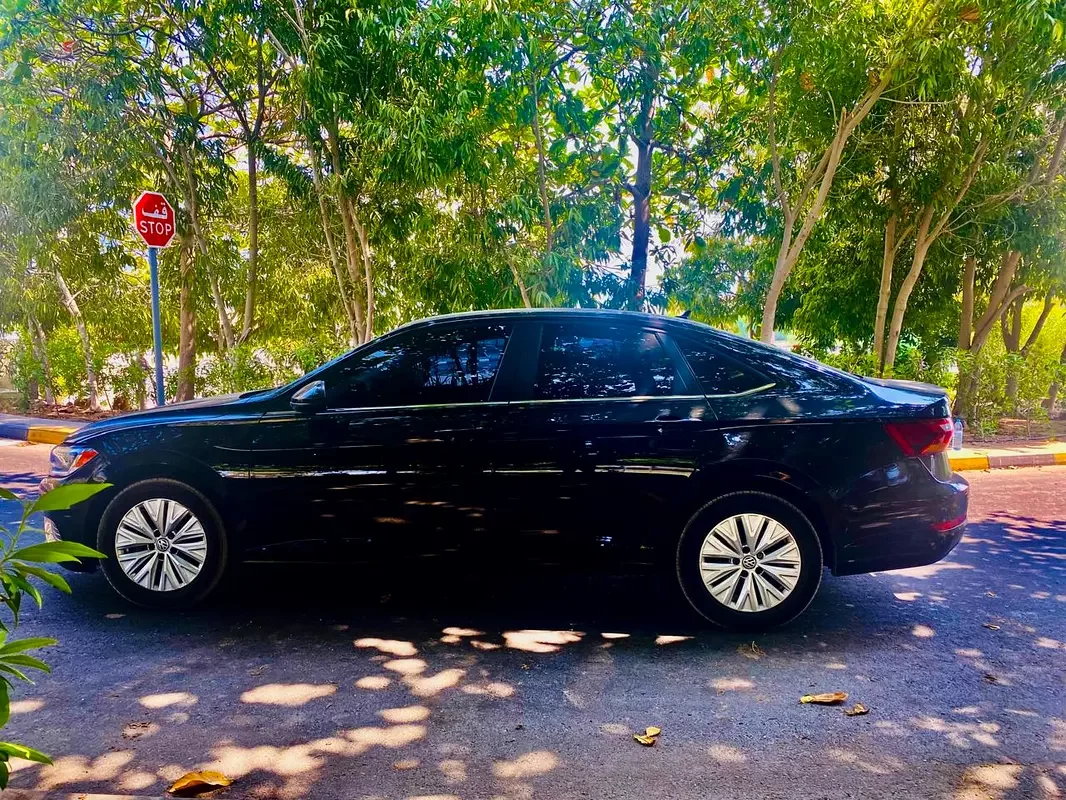 Volkswagen Jetta, 2021 — купить с доставкой из ОАЭ