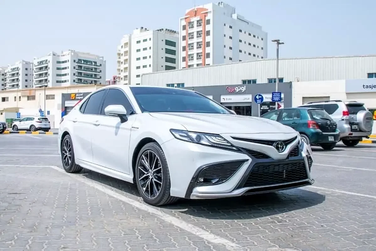 Toyota Camry, 2022 — купить с доставкой из ОАЭ
