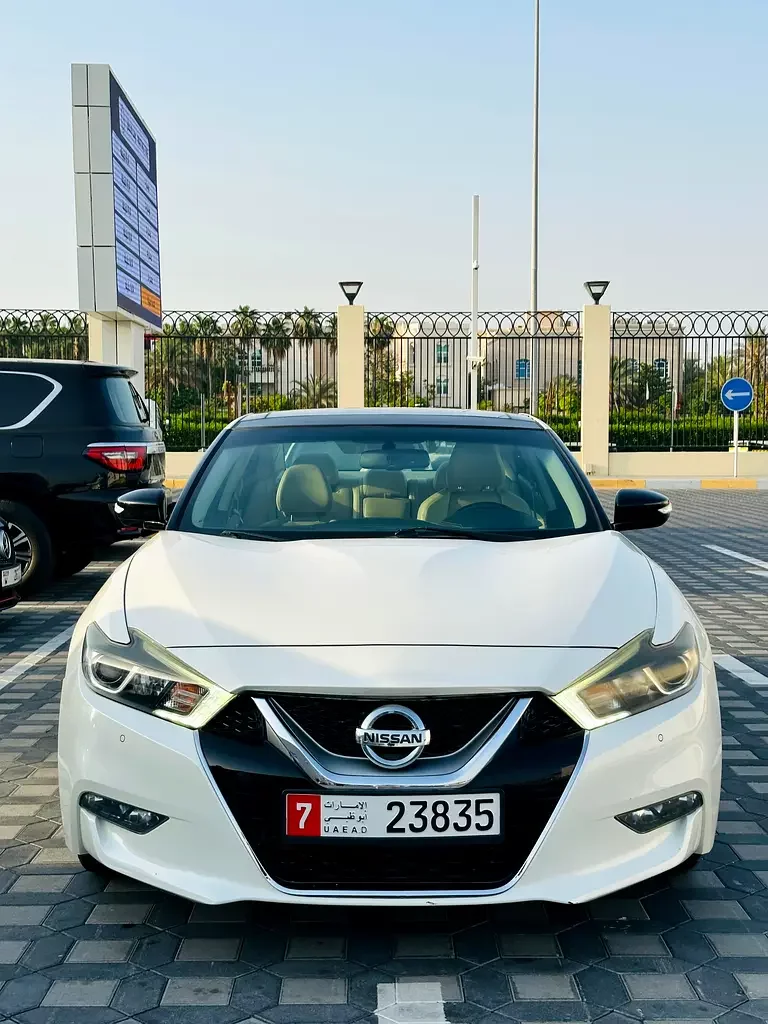Nissan Maxima, 2018 — купить с доставкой из ОАЭ