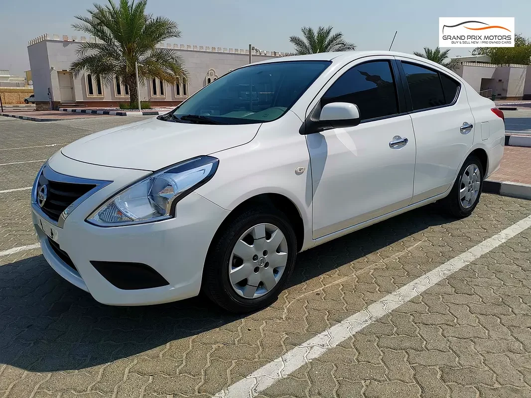 Nissan Sunny, 2022 — купить с доставкой из ОАЭ