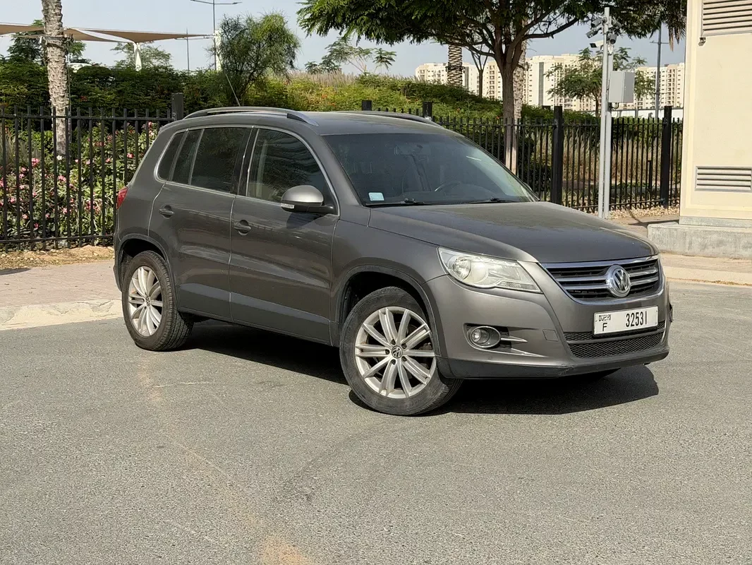 Volkswagen Tiguan, 2011 — купить с доставкой из ОАЭ