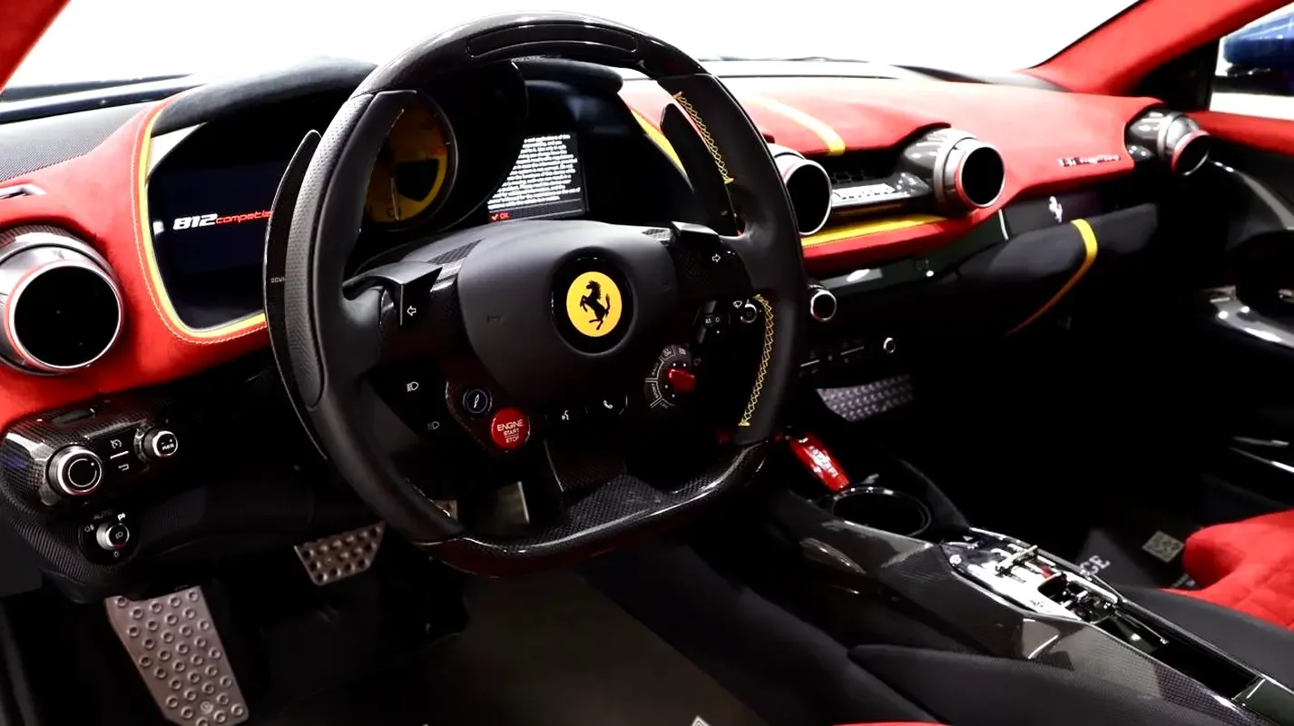 Ferrari 812