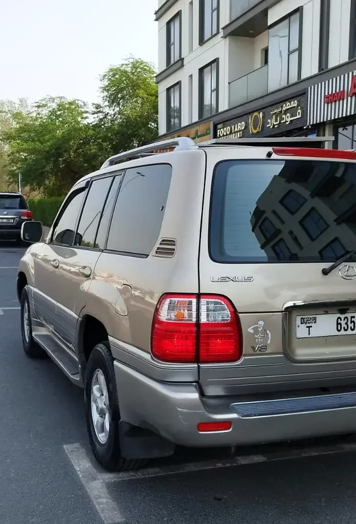 Lexus LX-Series, 2001 — купить с доставкой из ОАЭ
