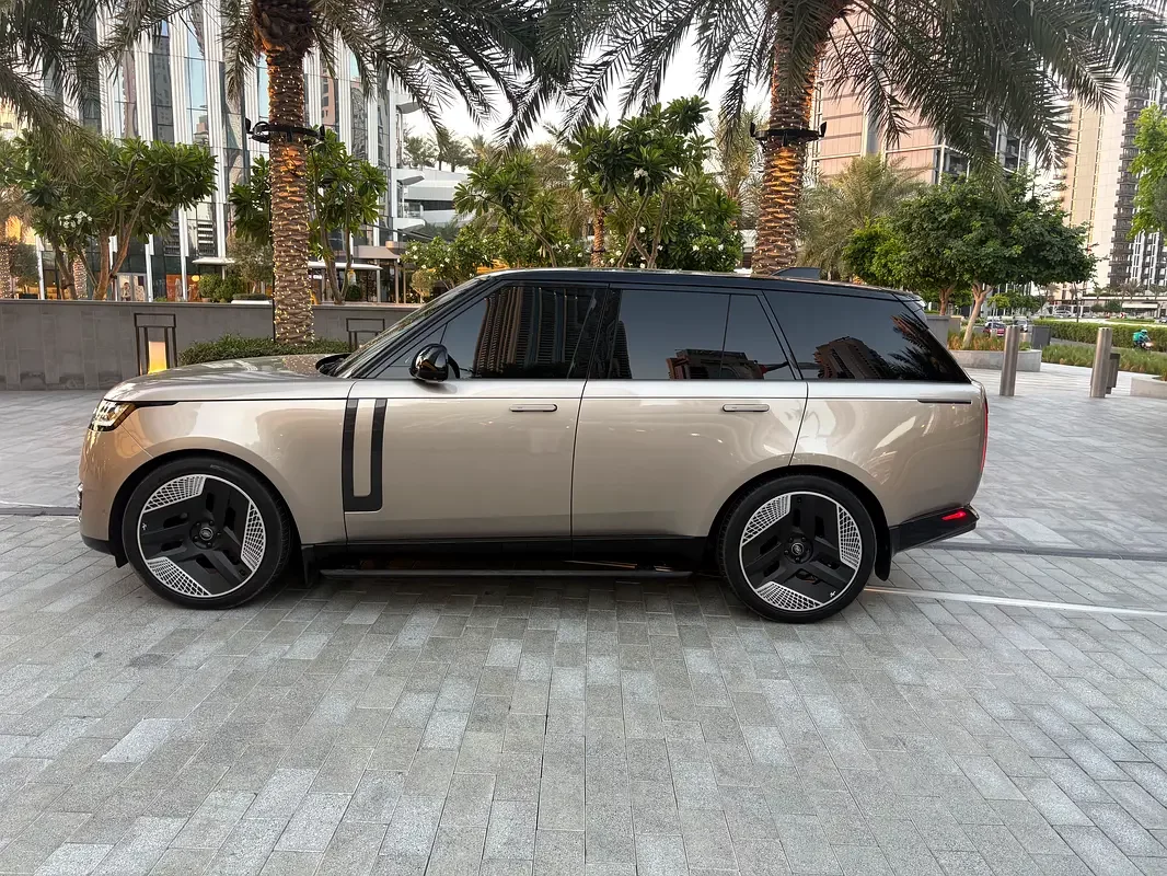 Land Rover Range Rover, 2024 — купить с доставкой из ОАЭ