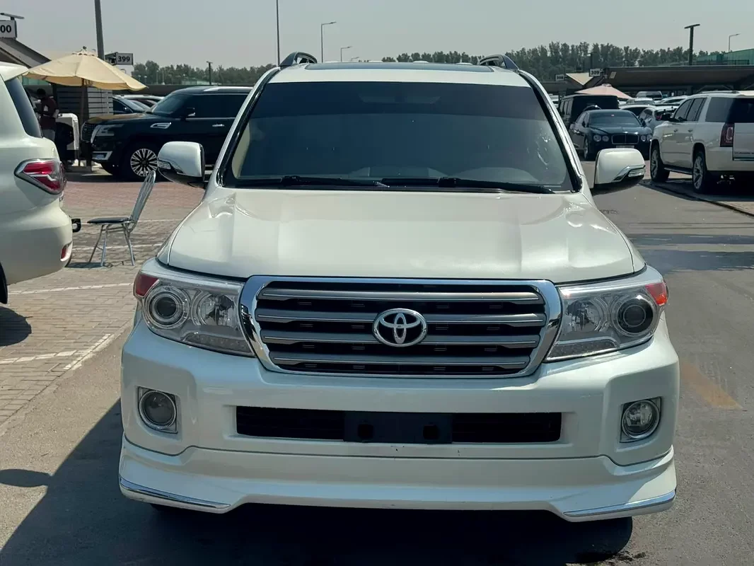 Toyota Land Cruiser, 2012 — купить с доставкой из ОАЭ
