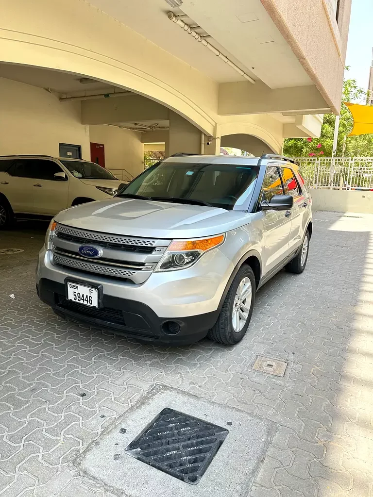Ford Explorer, 2015 — купить с доставкой из ОАЭ