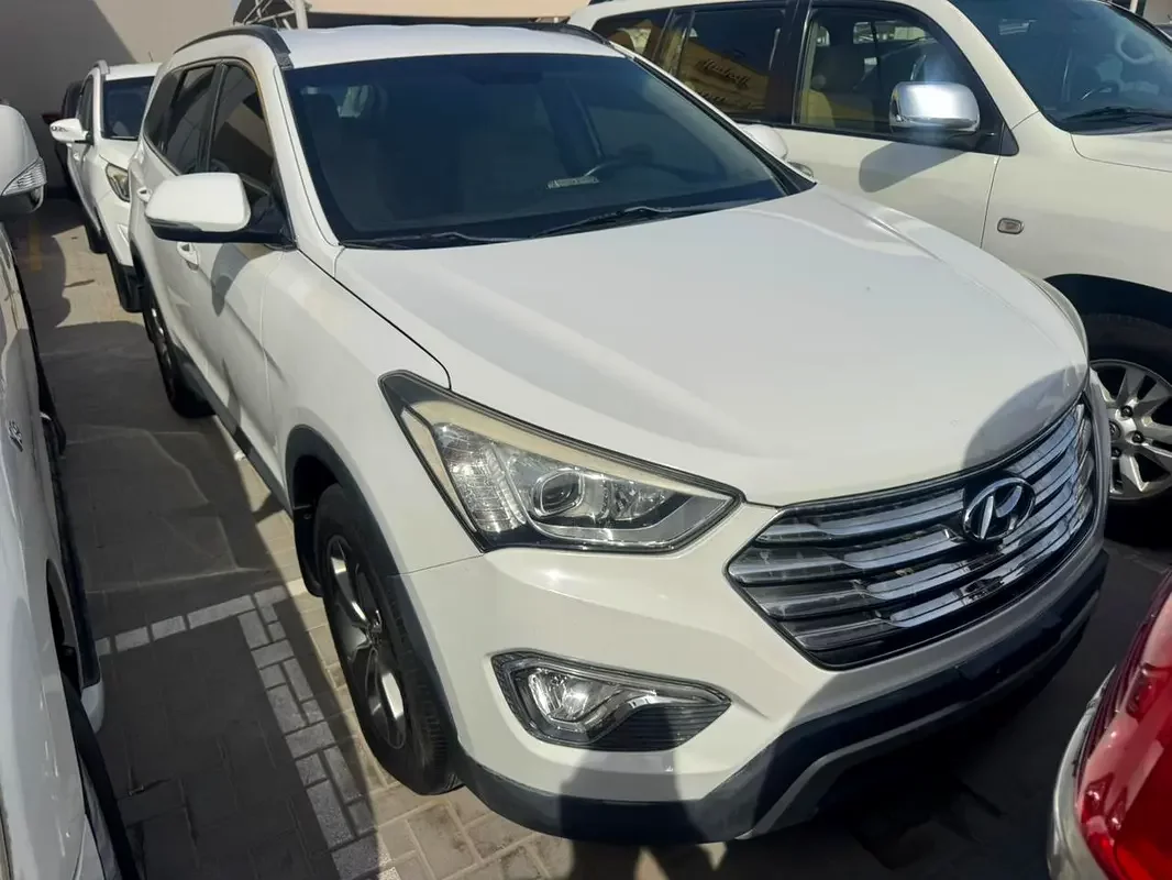 Hyundai Santa Fe, 2014 — купить с доставкой из ОАЭ