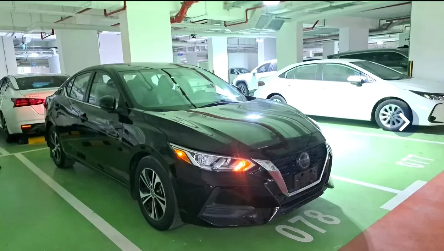 Nissan Sentra, 2023 — купить с доставкой из ОАЭ